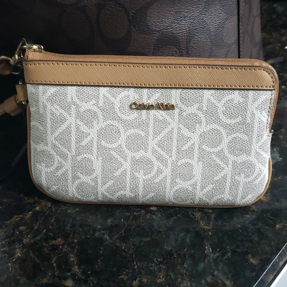 Calvin Klein Handbags - Calvin Klein wristlet